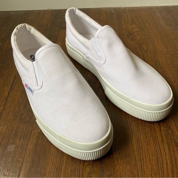 Superga Slip On Platform Classic White Slip-On Sneakers SZ 9.5(41) ✨Like New✨ - Picture 1 of 14